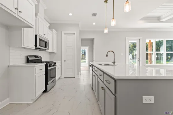 $319,999 | 3778 Waterbury Avenue, Baton Rouge, LA 70810