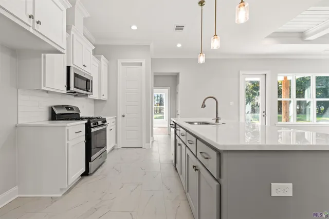 $319,999 | 3778 Waterbury Avenue, Baton Rouge, LA 70820