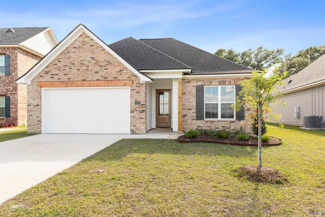 $319,999 | 3778 Waterbury Avenue, Baton Rouge, LA 70820