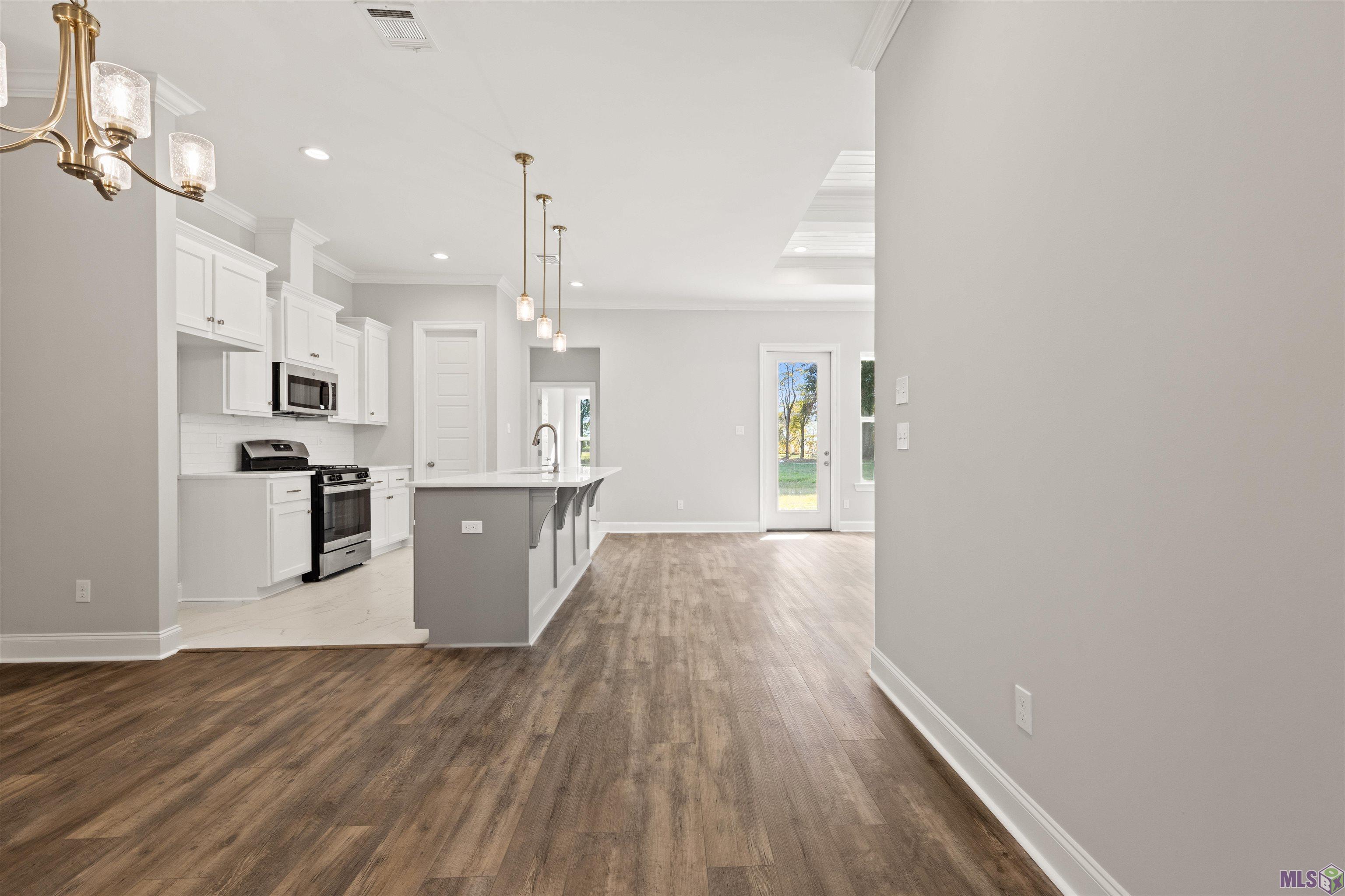 3778 Waterbury Avenue Baton Rouge, LA 70810 - Photo 4 of 34
