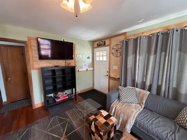 $275,000 | 33 Pleasant Street Extension, Ludlow, VT 05149