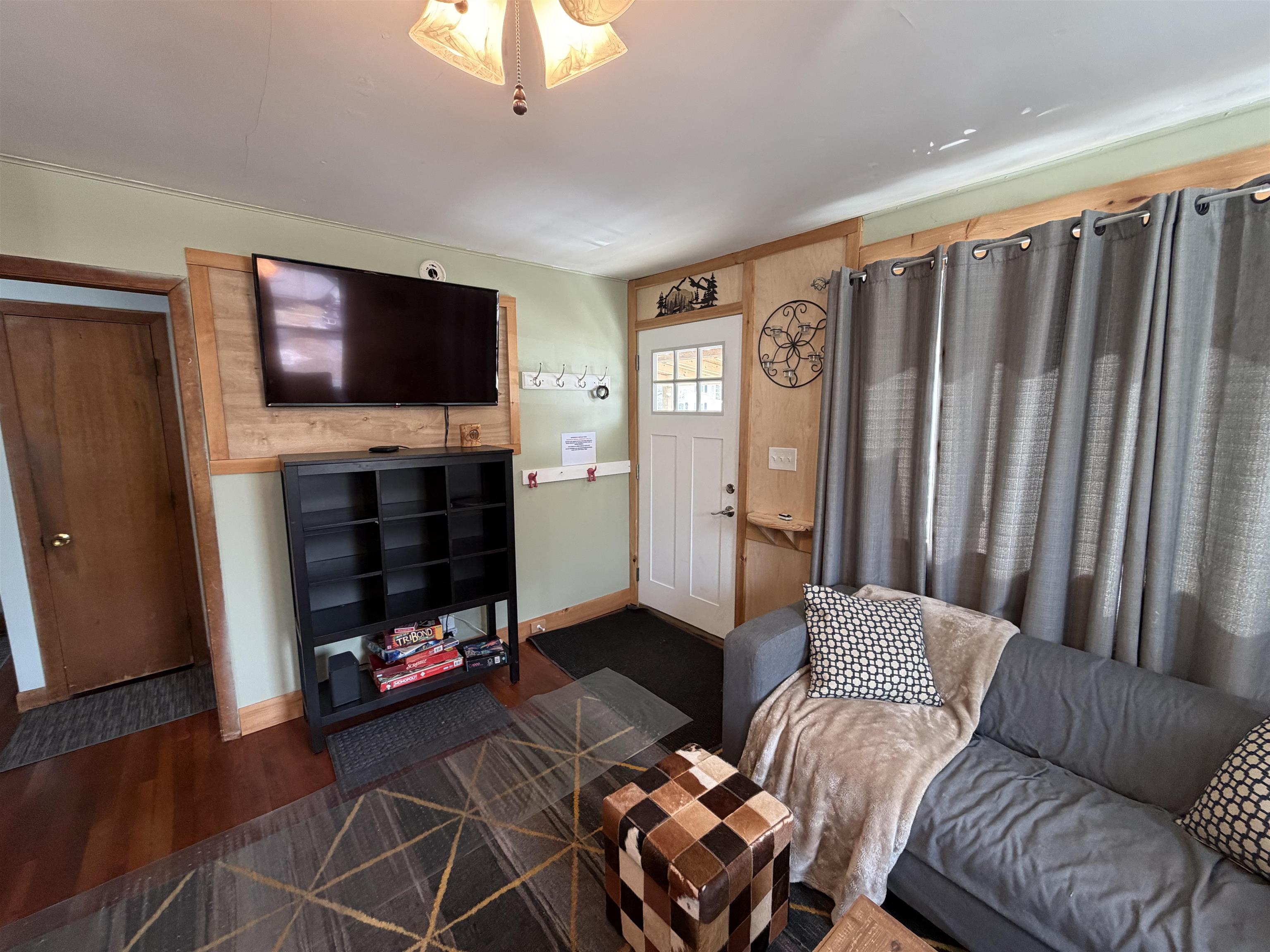 33 Pleasant Street Extension Ludlow, VT 05149 - Photo 12 of 35