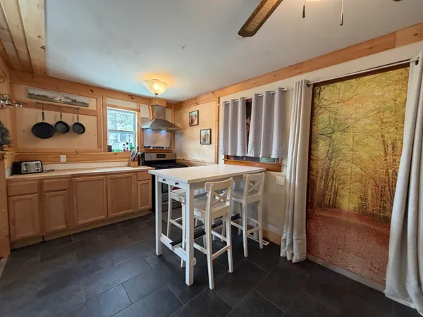 $275,000 | 33 Pleasant Street Extension, Ludlow, VT 05149