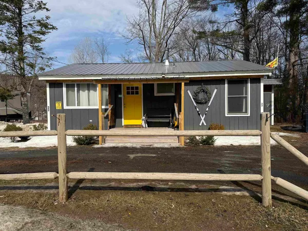 $275,000 | 33 Pleasant Street Extension, Ludlow, VT 05149
