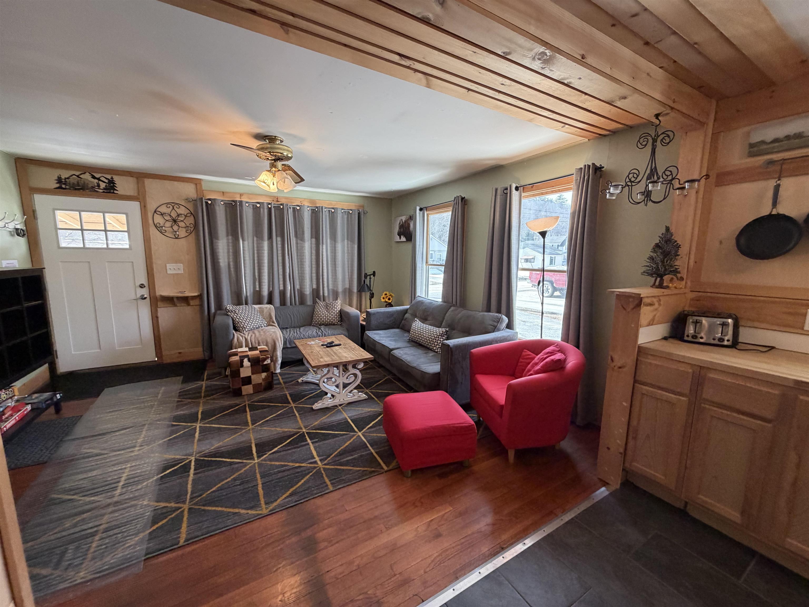 33 Pleasant Street Extension Ludlow, VT 05149 - Photo 7 of 35