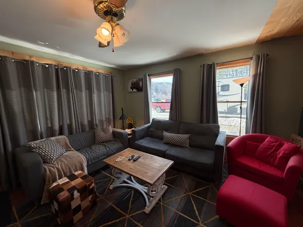 $275,000 | 33 Pleasant Street Extension, Ludlow, VT 05149