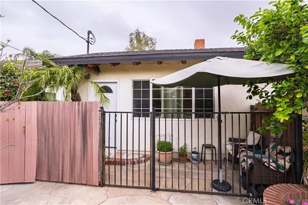 $1,089,000 | 18900 Vincennes Street, Northridge, CA 91324