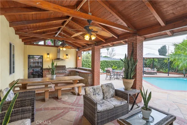 $1,089,000 | 18900 Vincennes Street, Northridge, CA 91324