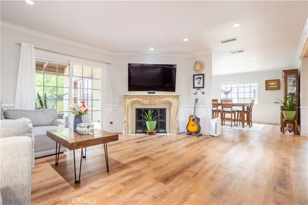 $1,089,000 | 18900 Vincennes Street, Northridge, CA 91324