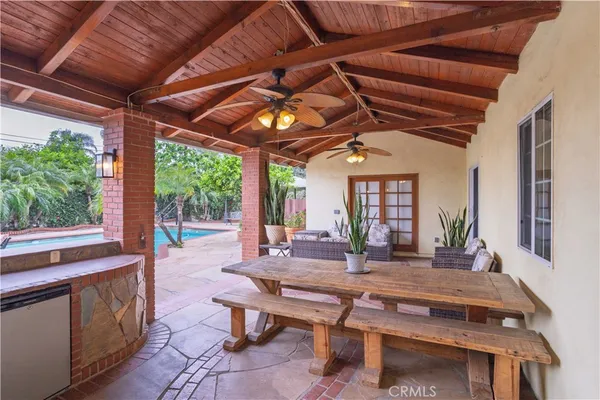 $1,089,000 | 18900 Vincennes Street, Northridge, CA 91324