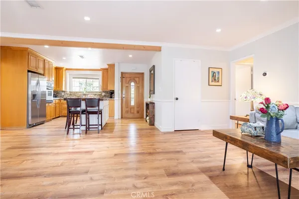 $1,089,000 | 18900 Vincennes Street, Northridge, CA 91324