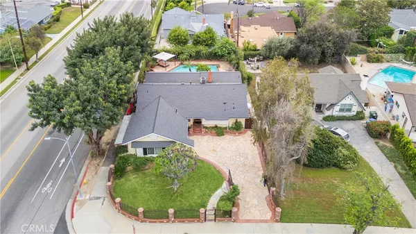 $1,089,000 | 18900 Vincennes Street, Northridge, CA 91324