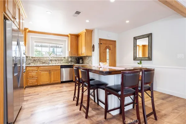 $1,089,000 | 18900 Vincennes Street, Northridge, CA 91324