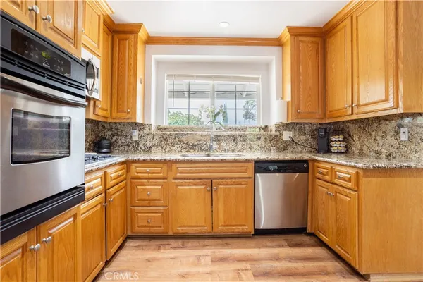 $1,089,000 | 18900 Vincennes Street, Northridge, CA 91324
