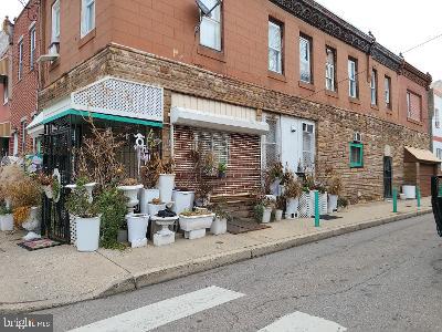 2013 South 5th Street Philadelphia, PA 19148 - Photo 4 of 15 EXTERIOR SIDE