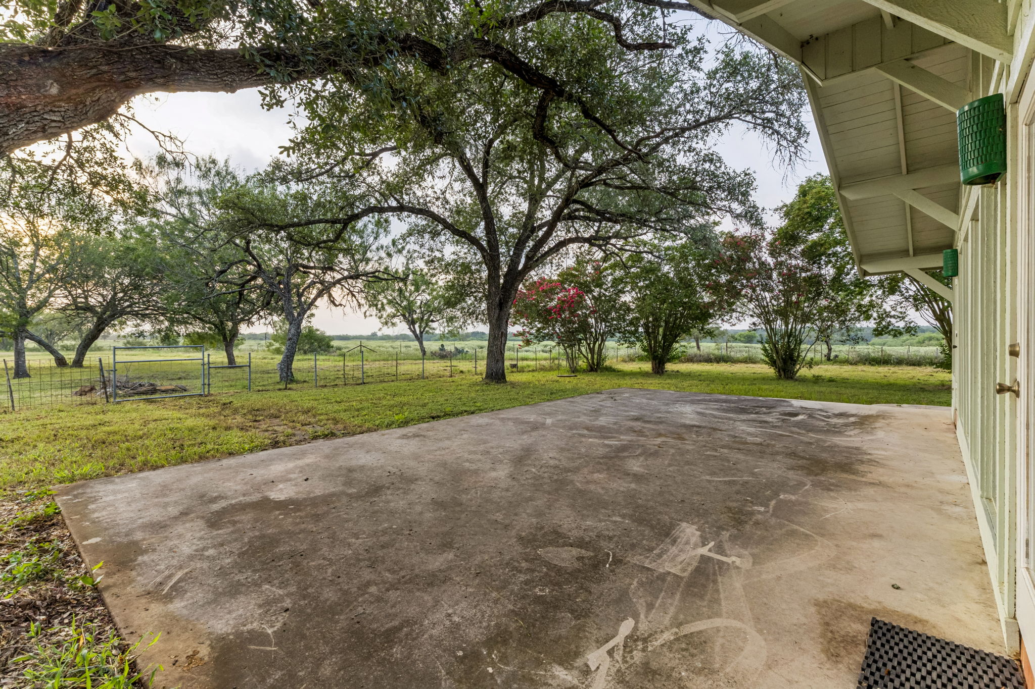9611 Wilke Road Kingsbury, TX 78638 - Photo 9 of 23