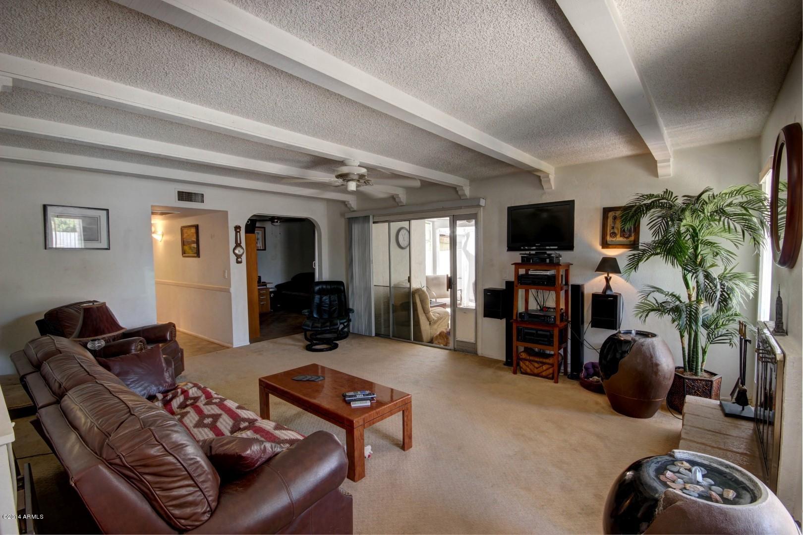 618 East Calavar Road Phoenix, AZ 85022 - Photo 2 of 24 Calavar (4)