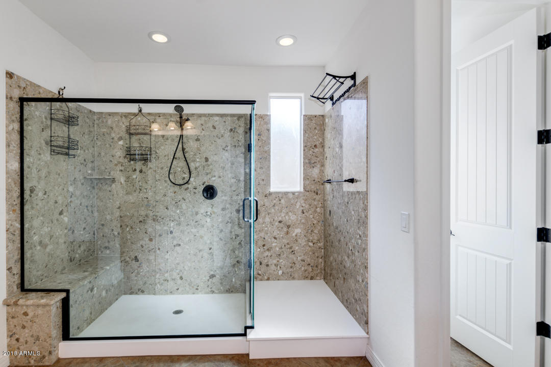 15619 West Roma Avenue Goodyear, AZ 85395 - Photo 12 of 21 Master Shower