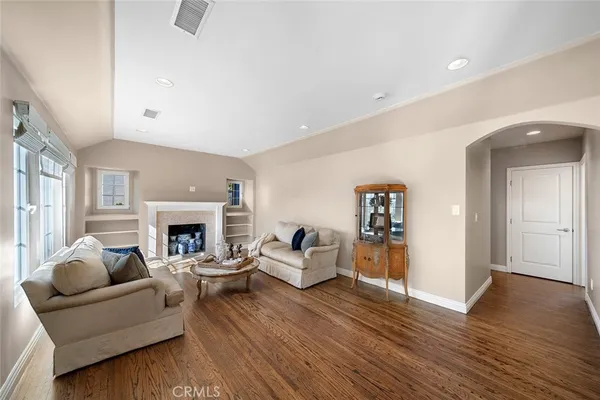 $1,585,000 | 1809 Sonoma Drive, Altadena, CA 91001