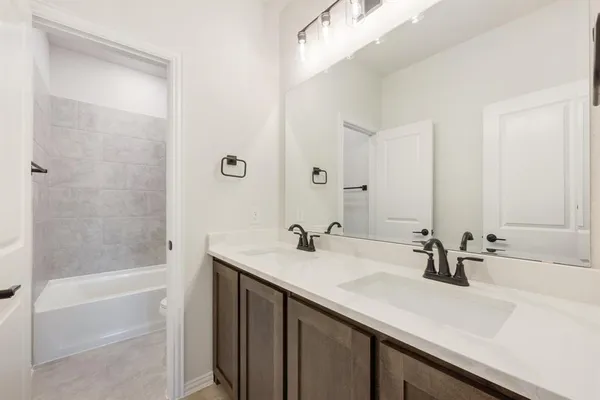 $555,990 | 156 Rosewood Drive, Glenn Heights, TX 75154