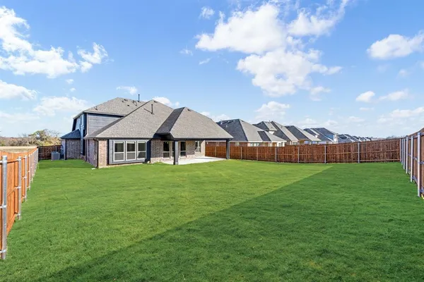 $555,990 | 156 Rosewood Drive, Glenn Heights, TX 75154