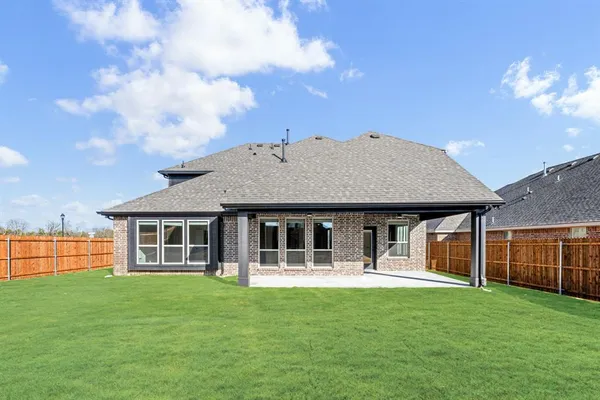 $555,990 | 156 Rosewood Drive, Glenn Heights, TX 75154