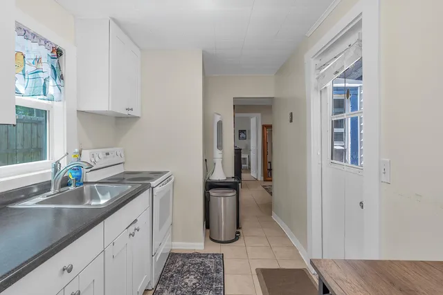 $2,250 | 909 North Palmway, Unit B, Lake Worth Beach, FL 33460