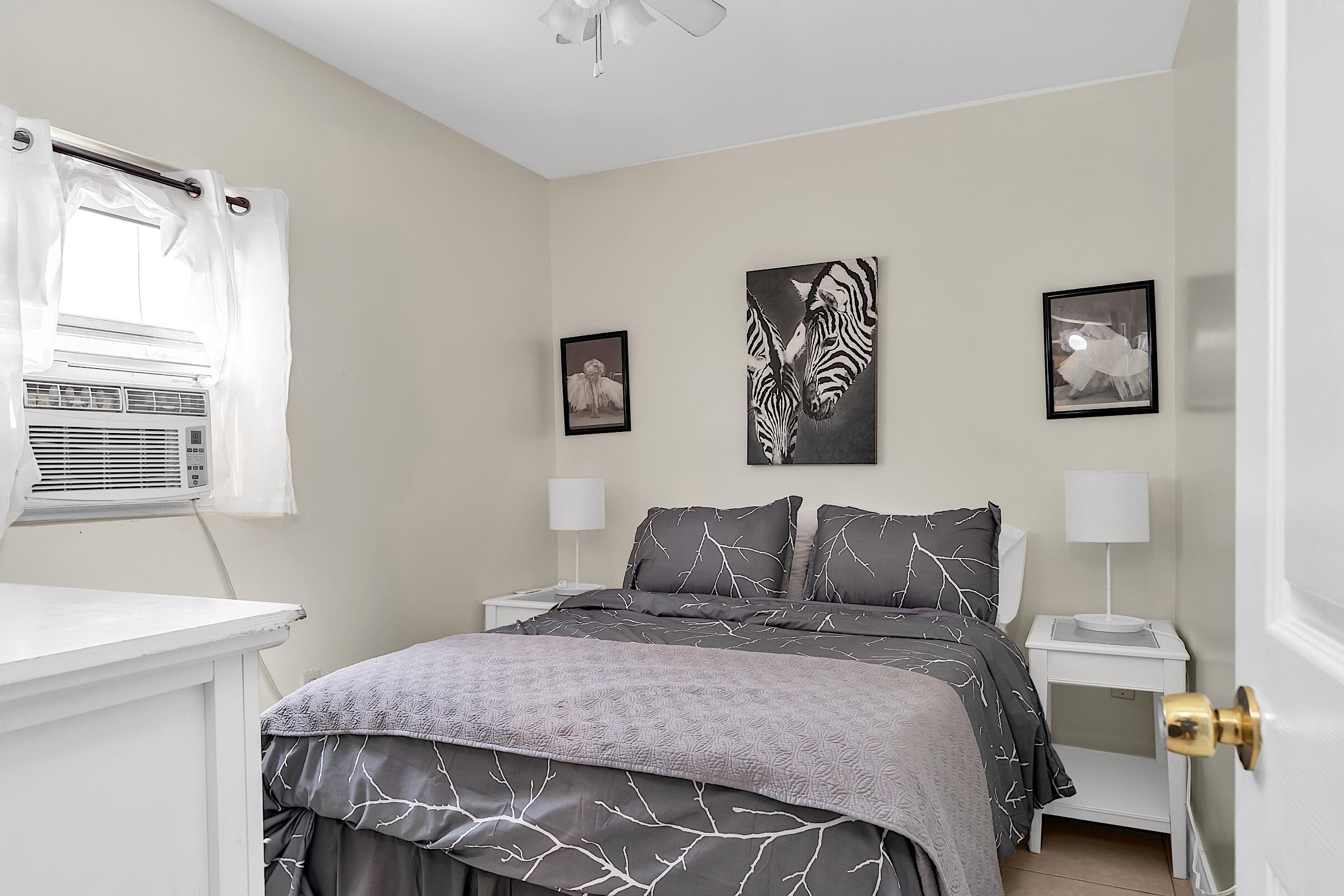 909 North Palmway, Unit B Lake Worth Beach, FL 33460 - Photo 21 of 28 909 - 020