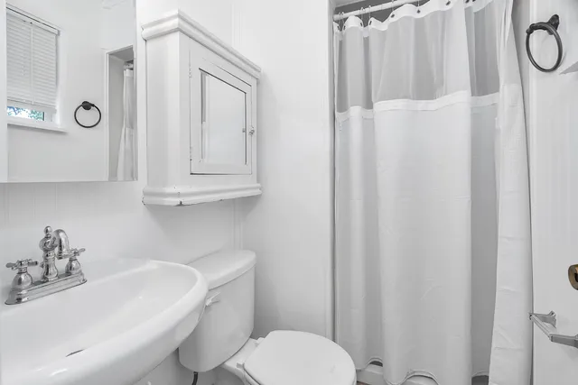 $2,250 | 909 North Palmway, Unit B, Lake Worth Beach, FL 33460