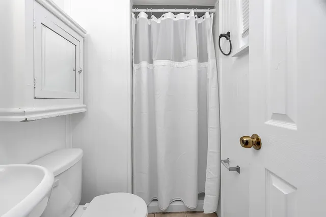 $2,250 | 909 North Palmway, Unit B, Lake Worth Beach, FL 33460