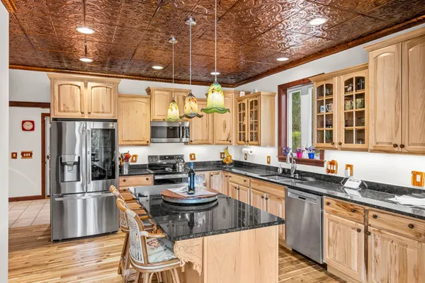 $1,150,000 | W3247 Yellow Banks Trail, Nekoosa, WI 54457