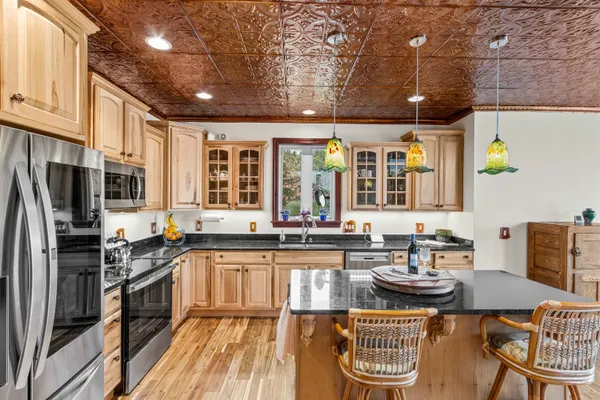 $1,150,000 | W3247 Yellow Banks Trail, Nekoosa, WI 54457