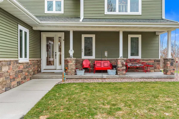 $1,150,000 | W3247 Yellow Banks Trail, Nekoosa, WI 54457