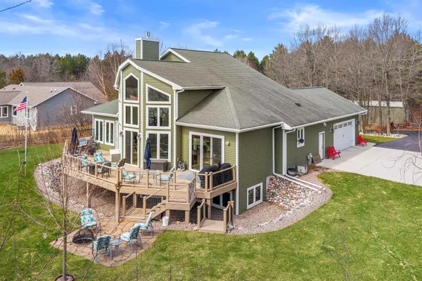 $1,150,000 | W3247 Yellow Banks Trail, Nekoosa, WI 54457