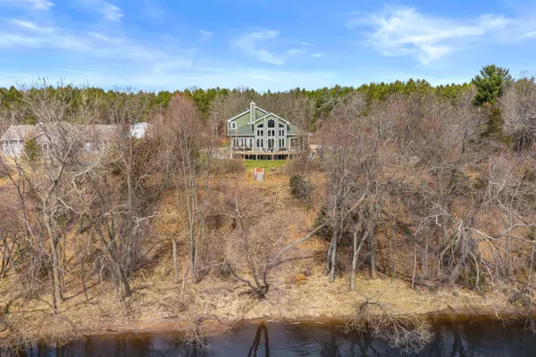 $1,150,000 | W3247 Yellow Banks Trail, Nekoosa, WI 54457
