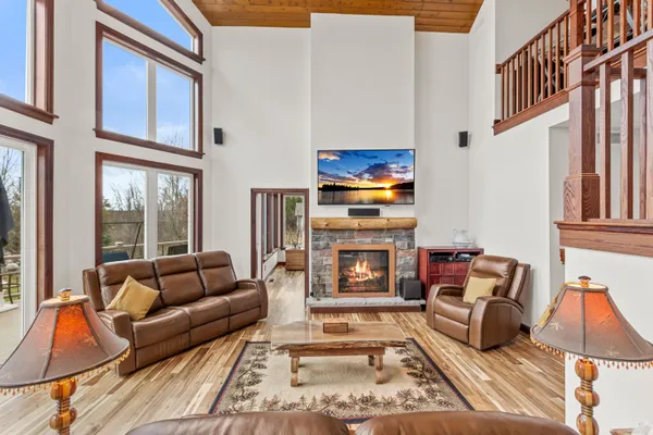 $1,150,000 | W3247 Yellow Banks Trail, Nekoosa, WI 54457