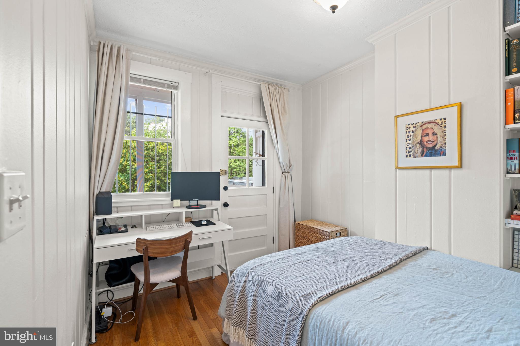 1656 Avon Place Northwest Washington, DC 20007 - Photo 18 of 20 a bedroom with a bed and a window