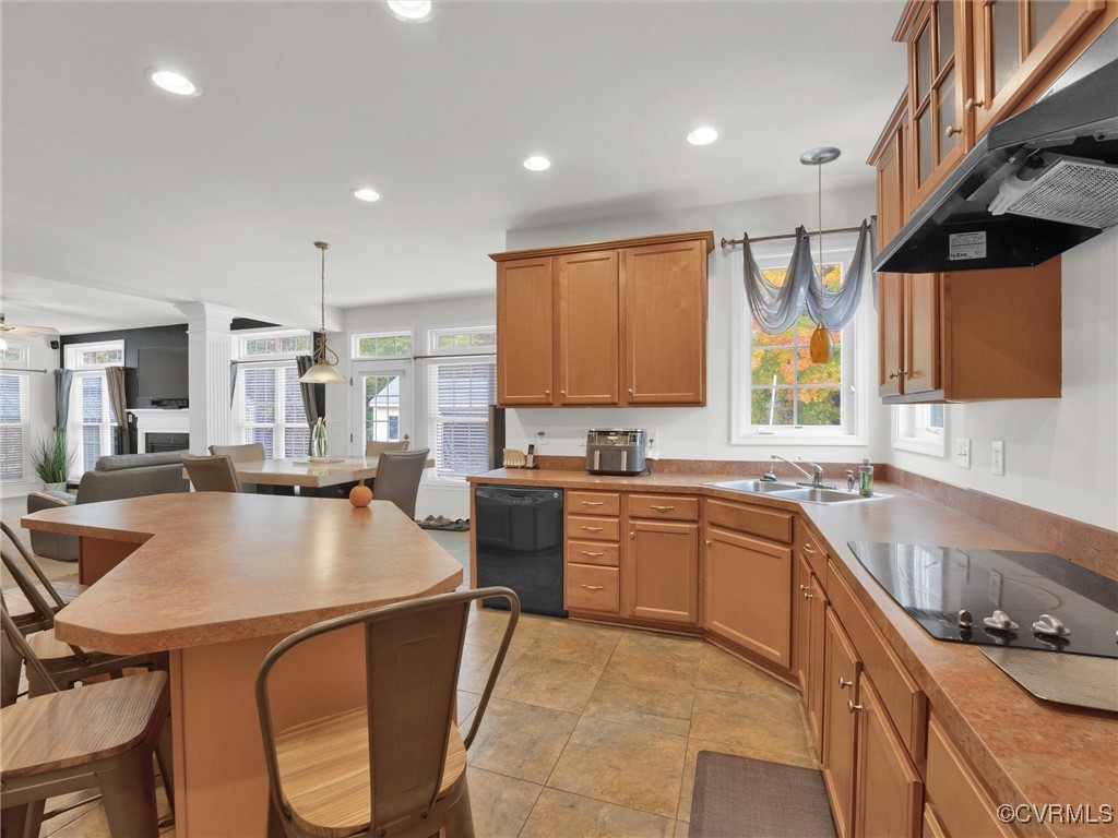 5512 Garden Grove Road Chesterfield, VA 23832 - Photo 5 of 48 Kitchen with black appliances, a healthy amount of