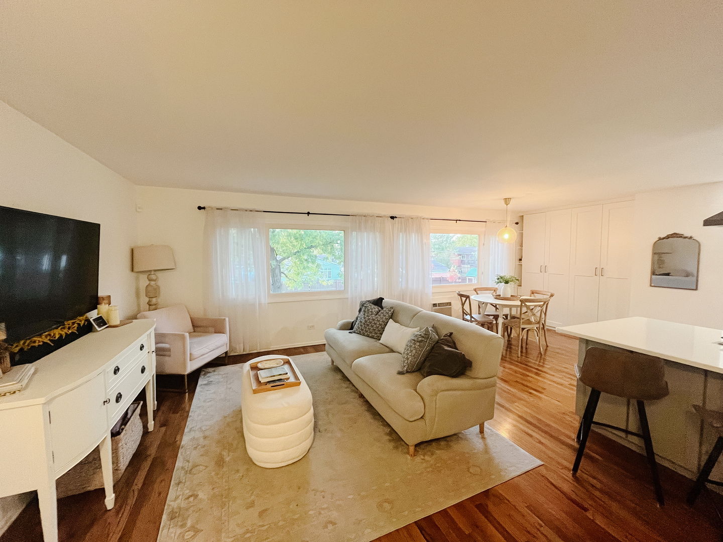 2030 Carleton Road Hoffman Estates, IL 60169 - Photo 8 of 25 Gallery Image 8
