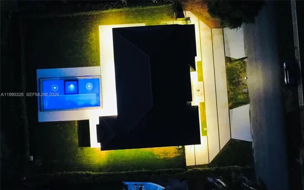 $15,000 | 19880 Southwest 134th Avenue, Miami, FL 33177