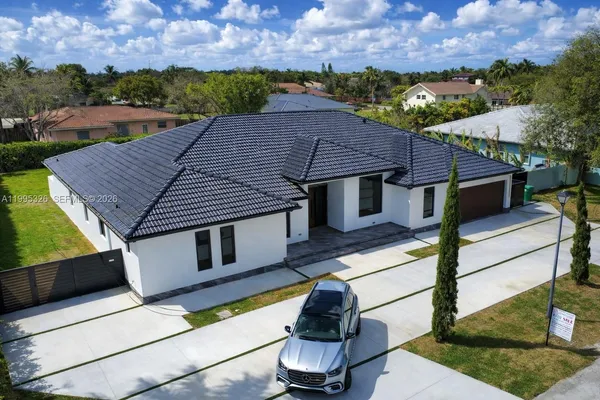 $15,000 | 19880 Southwest 134th Avenue, Miami, FL 33177