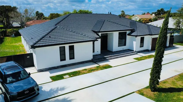 $15,000 | 19880 Southwest 134th Avenue, Miami, FL 33177