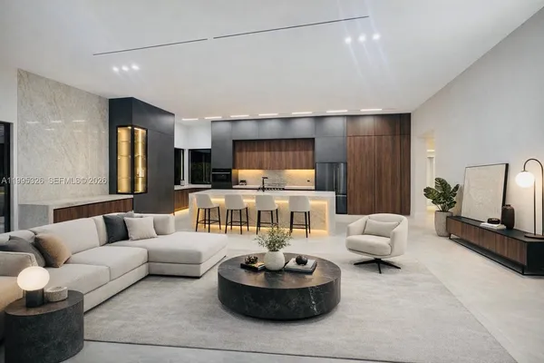 $15,000 | 19880 Southwest 134th Avenue, Miami, FL 33177