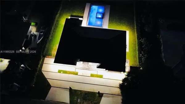 $15,000 | 19880 Southwest 134th Avenue, Miami, FL 33177