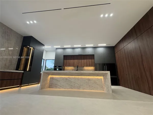 $15,000 | 19880 Southwest 134th Avenue, Miami, FL 33177