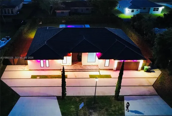 $15,000 | 19880 Southwest 134th Avenue, Miami, FL 33177