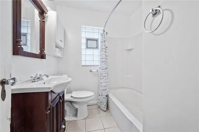 a view of a walk in closet