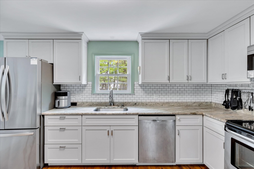 8 Brigantine Avenue Barnstable, MA 02655 - Photo 18 of 42