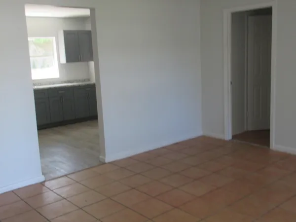 $2,400 | 1221 Southwest 11th Avenue, Unit B, Deerfield Beach, FL 33441