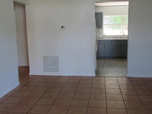 $2,400 | 1221 Southwest 11th Avenue, Unit B, Deerfield Beach, FL 33441